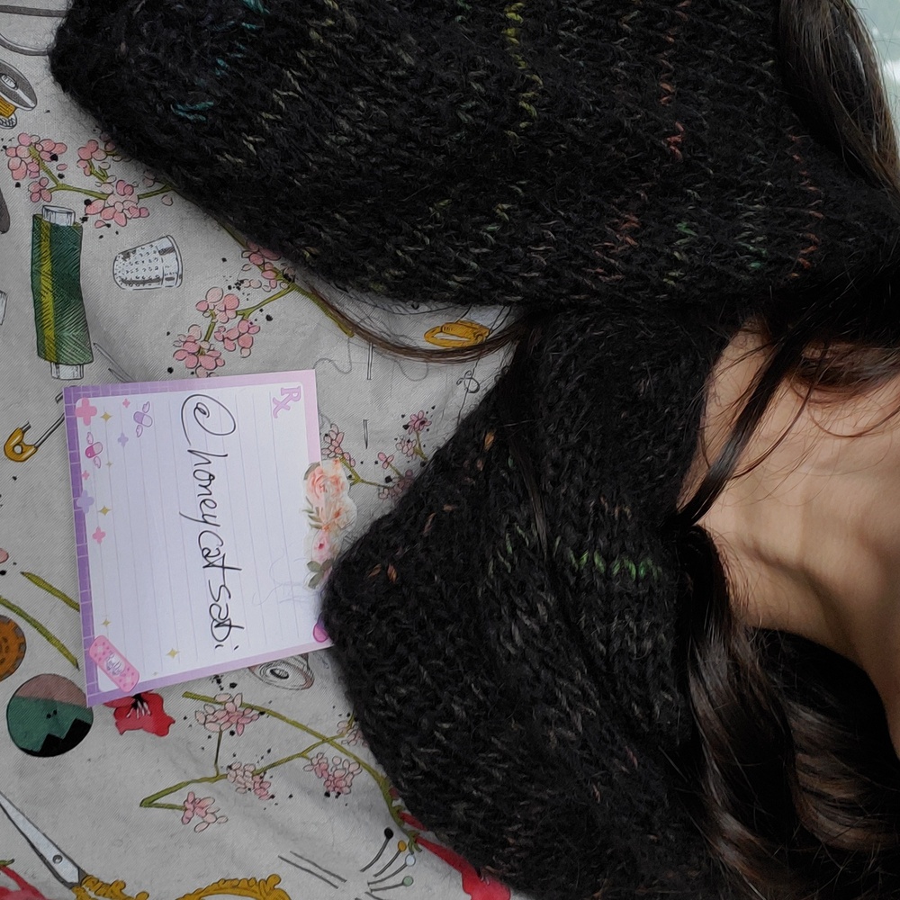 Hand Knit Bolero Shrug - Picture 5 of 5